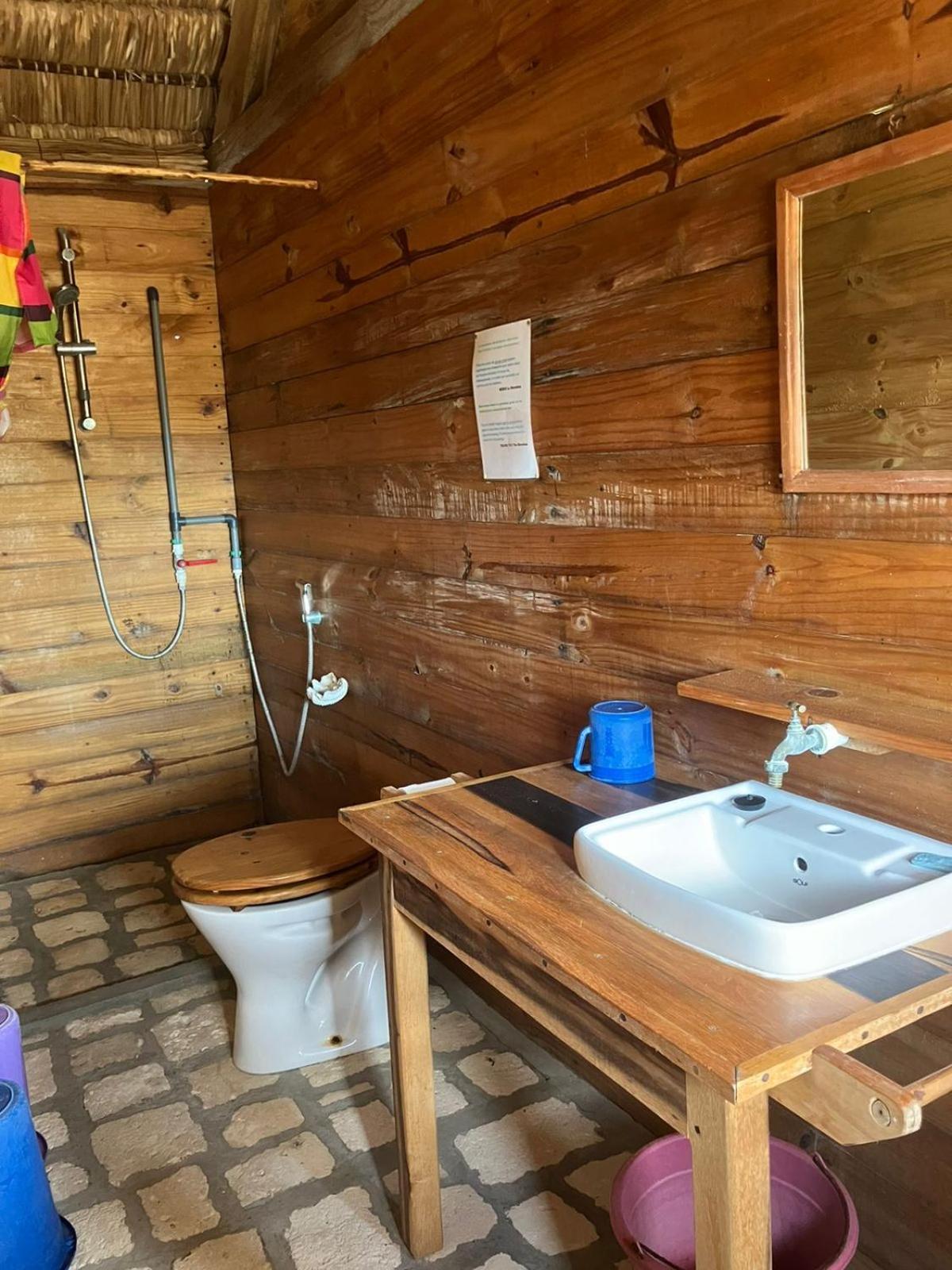 Vazaha Vezo Bed & Breakfast Andavadoaka Eksteriør bilde