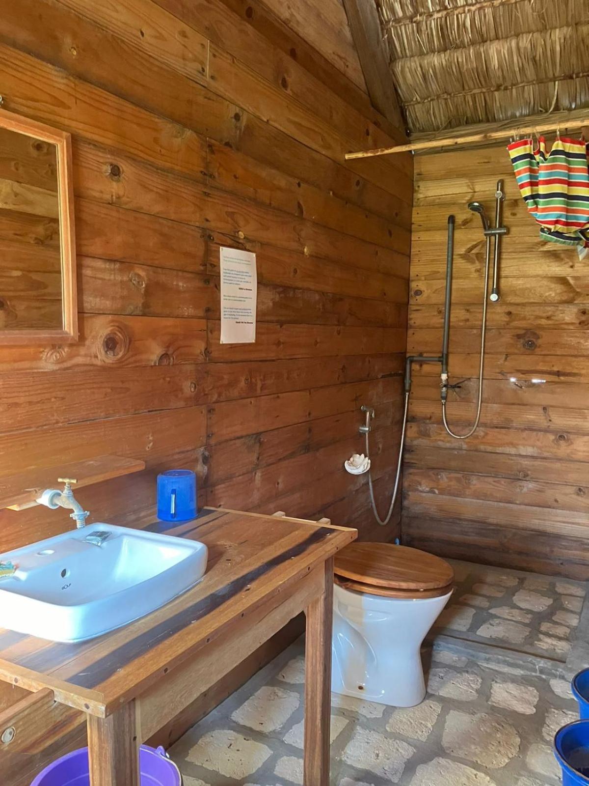Vazaha Vezo Bed & Breakfast Andavadoaka Eksteriør bilde