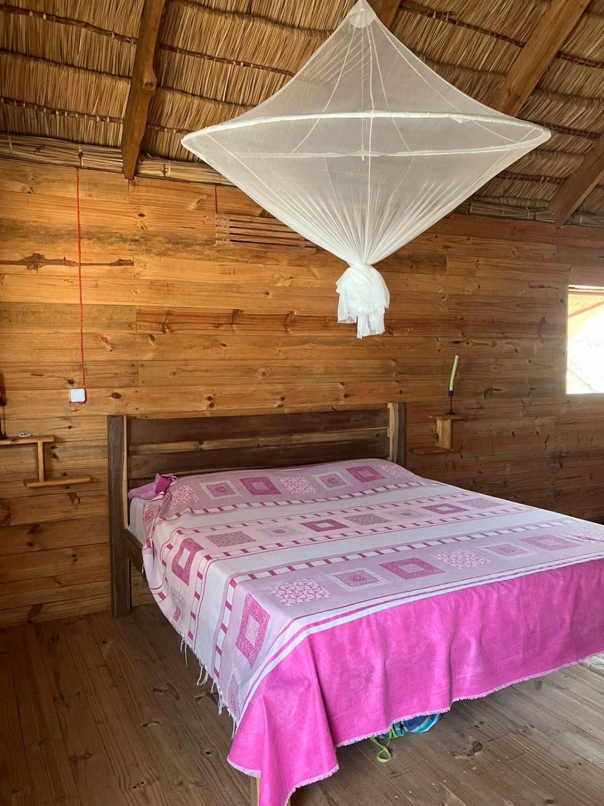 Vazaha Vezo Bed & Breakfast Andavadoaka Eksteriør bilde